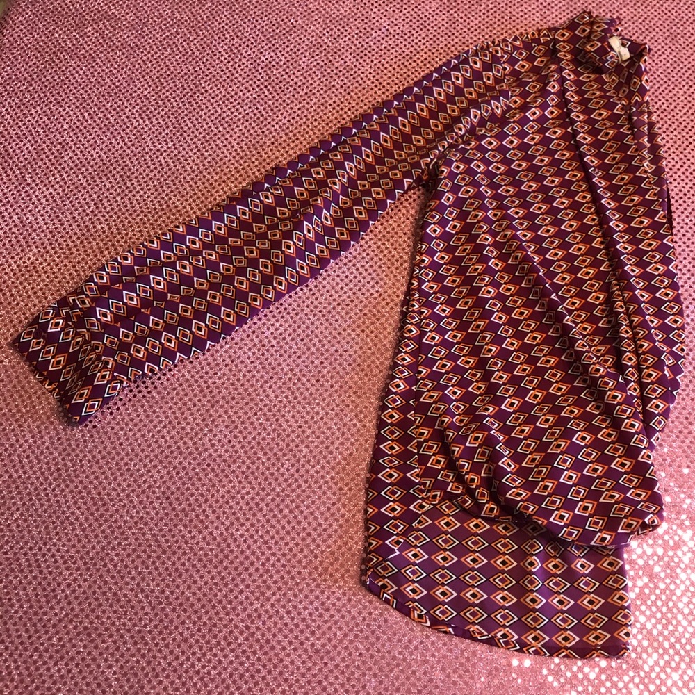 SOLD Pleione Diamond Print Surplice Wrap Blouse - Picture 11 of 12